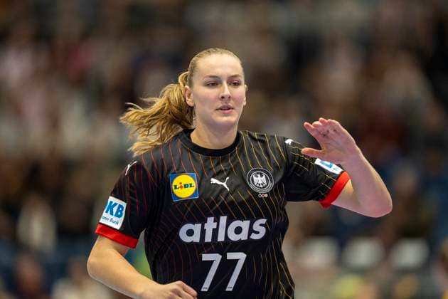 Viola LEUCHTER (Deutschland, 77) jubelt 16.10.2025, Handball Frauen EM Qualifikation, Deutschland - Nordmazedonien in Gummersbach Copyright: HMBxMedia xMarcoxBader
