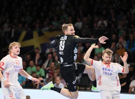 GER EHF CL Men Saison 2025 2026 FÜCHSE Berlin vs. NOR Kolstad Handball, 16.10.25, MAX-SCHMELING-HALLE, Berlin Mathias GIDSEL (Füchse Berlin 19)