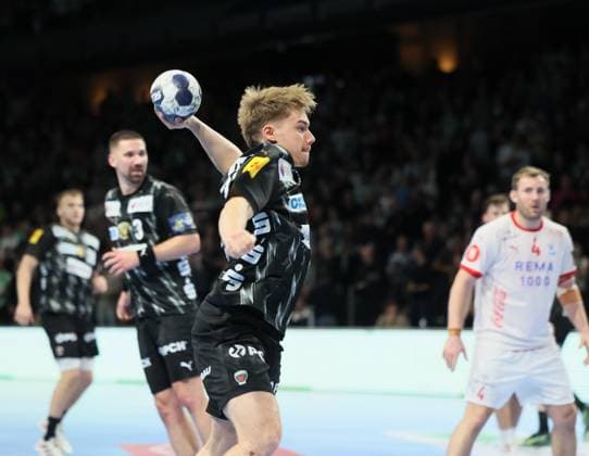 GER EHF CL Men Saison 2025 2026 FÜCHSE Berlin vs. NOR Kolstad Handball, 16.10.25, MAX-SCHMELING-HALLE, Berlin Max GÜNTHER (Füchse Berlin 35)