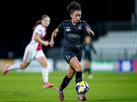 Netherlands: UEFA Women s Europa Cup, Ajax Amsterdam vs GC Frauenfussball, De Toekomst, Amsterdam: Ramona Kannady (19 Grasshopper Club) in Aktion, am Ball Copyright: xDanielaxPorcellix