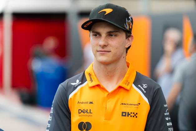 Formula 1 MSC Cruises United States Grand Prix 2025 Alexis Perrin OVERTAKE MAXPPP - Austin 16 10 2025 81 PIASTRI Oscar (aus), McLaren F1 Team, portrait at the Formula 1 MSC Cruises United States Grand Prix 2025, the 19th round of the 2025 FIA Formula 1 World Championship, WM, Weltmeisterschaft at the Circuit of The Americas in Austin, Texas, United States, from October 16 to 19, 2025 Austin Circuit of The Americas United States  Copyright: xOVERTAKE MAXPPPxAlexisxPerrinx OVT202510179918 OVT202510179918