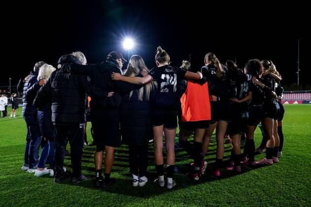 Netherlands: UEFA Women s Europa Cup, Ajax Amsterdam vs GC Frauenfussball, De Toekomst, Amsterdam: Team GC nach der Niederlage Copyright: xDanielaxPorcellix