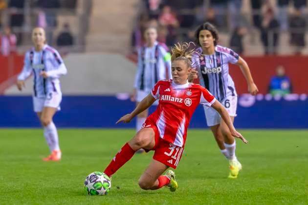 München, Deutschland 04. November 2024: CL - Frauen - 2025 2026 - FC Bayern München vs. Juventus Turin Im Bild: Georgia Stanway (FCB) FC Bayern Campus Bayern Copyright: xFotostandx xSchäferx