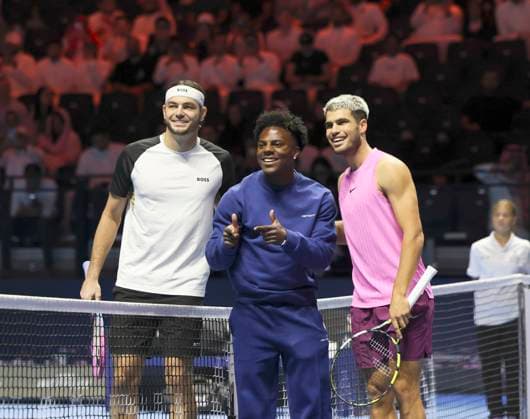 (251017) -- RIYADH, Oct. 17, 2025 -- Carlos Alcaraz (R) of Spain and Taylor Fritz (L) of the United States pose with U.S. YouTuber and rapper Darren Jason Watkins Jr., known online as IShowSpeed or Speed before their semifinal match at the Six Kings Slam tennis tournament in Riyadh, Saudi Arabia, Oct. 16, 2025. ) (SP)SAUDI ARABIA-RIYADH-TENNIS-6 KINGS SLAM-SEMIFINAL LuoxChen 