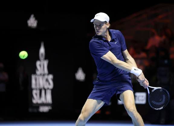 (251017) -- RIYADH, Oct. 17, 2025 -- Jannik Sinner of Italy returns the ball during the semifinal match against Novak Djokovic of Serbia at the Six Kings Slam tennis tournament in Riyadh, Saudi Arabia, Oct. 16, 2025. ) (SP)SAUDI ARABIA-RIYADH-TENNIS-6 KINGS SLAM-SEMIFINAL WangxHaizhou 