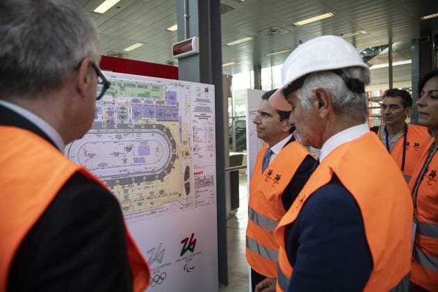 Milan, RHO Fiera Milano inspection of pavilions 13 and 15, 22 and 24 of fieramilano, Rho* which will host the Speed skating, Eisschnelllauf and men s and women s hockey track for the Milan Cortina 2026 Olympics. Andrea Abodi, Minister for and Young People, and Giovanni Bozzetti, president of Fondazione Fiera Milano, were present.  Copyright: xFrancescoxEnriquezx xipa-agency.netx xFrancescoxEnriquezx IPA_Agency_IPA66275592  Copyright: xIMAGO FrancescoxEnriquezx xipa-agency.netx xIMAGO IndependentxPhotoxAgencyxInt.x imago0836462631h