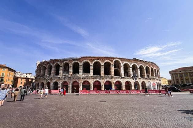Daily Life In Verona A general view of Arena in Verona, Italy, on October 17, 2024 Verona Italy  C Daily Life In Verona A general view of Arena in Verona, Italy, on October 17, 2024 Verona Italy  Copyright: xAlessandroxBremecx originalFilename: bremec-dailylif241017_npvIe.jpg  Copyright: xIMAGO AlessandroxBremecx originalFilename:imago0773886141h.jpg