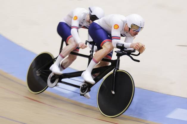 2025 UCI Para-Cycling Track World Championships Picture by Alex Whitehead SWpix.com - 17 10 2025 - Cycling - 2025 UCI Para-Cycling Track World Championships - Rio Olympic Velodrome, Rio de Janeiro, Brazil - MB 1 km Time Trial Qualifying - James Ball (Great Britain) piloted by Steffan Lloyd (Great Britain) Copyright: x xSWpix.comx(t axPhotographyxHubxLtd)xAlexxWhitehead SWpix.comx SWP-3030-9724