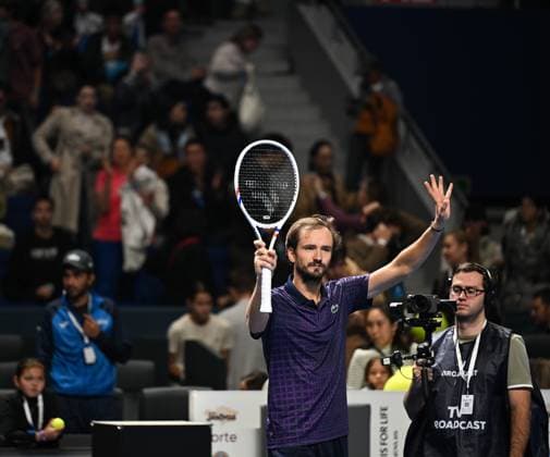 (251017) -- ALMATY, Oct. 17, 2025 -- Daniil Medvedev of Russia celebrates victory after the men s singles quarterfinal match against Fabian Marozsan of Hungary at the ATP250 Almaty Tennis Open in Almaty, Kazakhstan, on Oct. 17, 2025. ) (SP)KAZAKHSTAN-ALMATY-TENNIS-ALMATY OPEN-QUARTERFINAL LixRenzi 