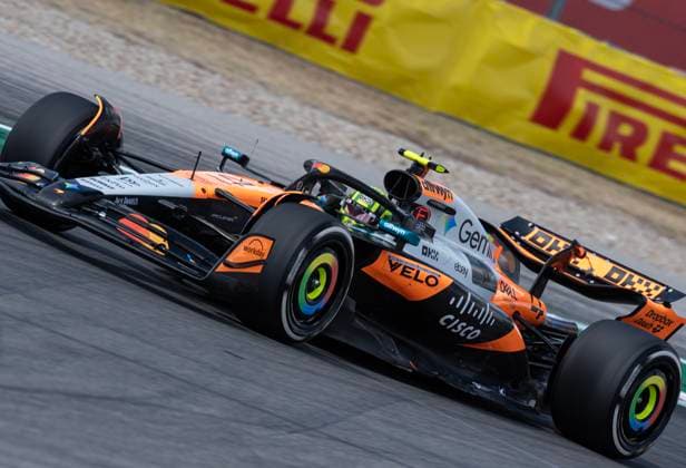 October 17, 2025, Austin, Texas, USA : Afternoon Sprints at turn 15, 4 LANDO NORRIS McLaren Formula 1 Team Austin USA - ZUMAm147 20251017_zap_m147_010 Copyright: xHossxMcBainx