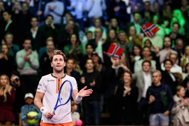 251017 Casper Ruud of Norway celebrates in a men s single quarter final tennis match during day 7 of the Nordic Open on October 17, 2025 in Stockholm. Photo: Simon Hastegard BILDBYRAN kod SH SH0654 tennis nordic open 7 bbeng jubel Copyright: SIMONxHASTEGARD BB251017SH004
