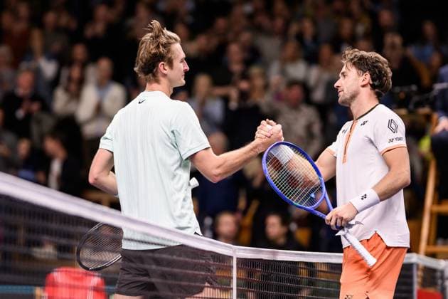 251017 Casper Ruud of Norway and Sebastian Korda of USA in a men s single quarter final tennis match during day 7 of the Nordic Open on October 17, 2025 in Stockholm. Photo: Simon Hastegard BILDBYRAN kod SH SH0654 tennis nordic open 7 bbeng norge Copyright: SIMONxHASTEGARD BB251017SH005
