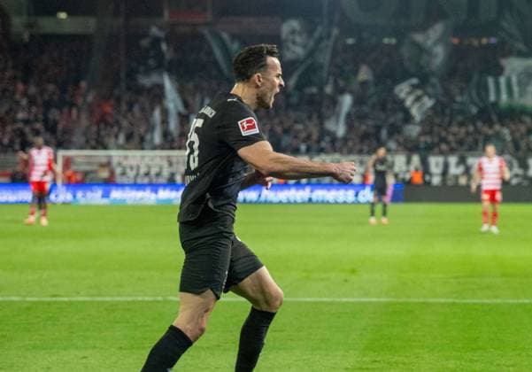 Fußball, Herren, Saison 2025 2026, 1. Bundesliga (7. Spieltag), 1. FC Union Berlin - Borussia Mönchengladbach, Haris Tabakovic (Borussia Mönchengladbach), Jubel nach Tor zum 2:1, 17.10.2025, Copyright: xMatthiasxKochx