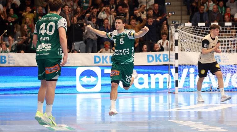 BAU 17.10.2025 Göppingen Handball Frisch Auf Göppingen vs. Bergischer HC, Rutger ten Velde (Göppingen, Mitte) jubelt