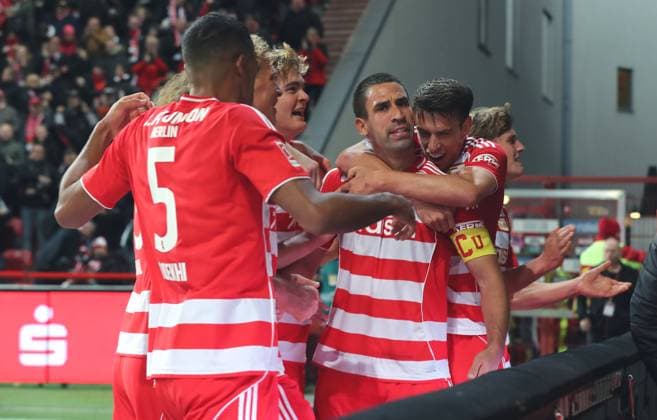 Rani Khedira jubelt nach 3:1 Freude Emotion Jubel Fußball Fussball Bundesliga Herren DFL 7. Spieltag Saison 2025 2026 17.10.2025 1.FC Union Berlin FCU vs. Borussia Mönchengladbach BMG DFL regulations prohibit any use of photographs as image sequences and or quasi-video.
