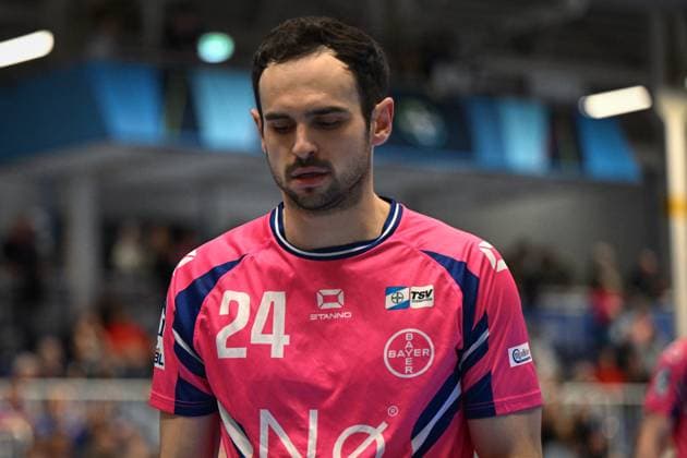 Deutschland, Handball, 2. Bundesliga, 8. Spieltag, 2025 2026, TSV Bayer Dormagen vs HSG Krefeld Niederrhein, 17.10.2025, TSV Bayer Sportcenter, Dormagen, Deutschland, Peter Strosack (TSV Bayer Dormagen, 24) Copyright: xMarkusxVerwimpx