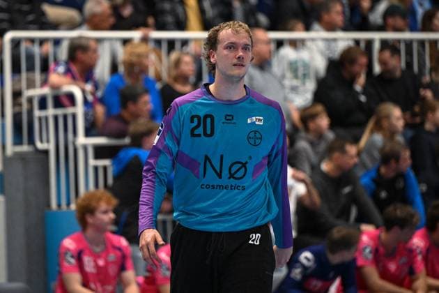 Deutschland, Handball, 2. Bundesliga, 8. Spieltag, 2025 2026, TSV Bayer Dormagen vs HSG Krefeld Niederrhein, 17.10.2025, TSV Bayer Sportcenter, Dormagen, Deutschland, Christian Simonsen (TSV Bayer Dormagen, 20) Copyright: xMarkusxVerwimpx
