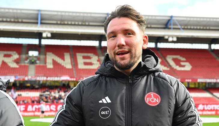 17.10.2025 - Fussball - Saison 2025 2026 - 1. Google Pixel Frauen Bundesliga - 07. Spieltag: 1. FC Nürnberg FCN ( Club Clubfrauen ) - SC Freiburg - Sportfoto Zink - xwoxzix - Thomas Oostendorp ( Trainer 1. FC Nürnberg FCN )