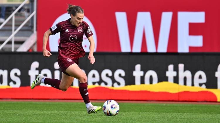 17.10.2025 - Fussball - Saison 2025 2026 - 1. Google Pixel Frauen Bundesliga - 07. Spieltag: 1. FC Nürnberg FCN ( Club Clubfrauen ) - SC Freiburg - Sportfoto Zink - xwoxzix - Nastassja Lein (24, 1. FC Nürnberg FCN )