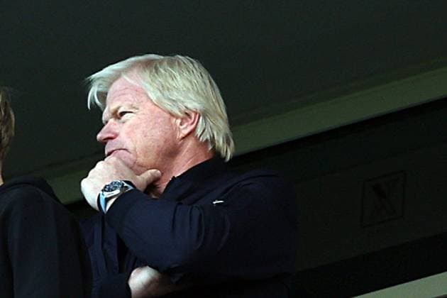 18.10.2025, xrekx, Fussball 2.Bundesliga, Karlsruher SC - 1.FC Kaiserslautern v.l. Oliver Kahn (DFL DFB REGULATIONS PROHIBIT ANY USE OF PHOTOGRAPHS as IMAGE SEQUENCES and or QUASI-VIDEO) Karlsruhe