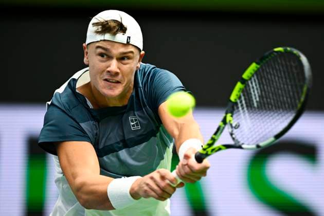 STOCKHOLM, SVERIGE 20251018 Danmarks Holger Rune möter Frankrikes Ugo Humbert i semifinal under tennisturneringen BNP Paribas Nordic Open i Kungliga tennishallen. STOCKHOLM SVERIGE x10040x