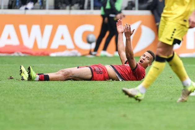 3. Liga; Alemannia Aachen - FC Ingolstadt 04; Marcel Costly (22, FCI) beschwert sich 3. Liga - FC Ingolstadt 04 Saison 2025 2026 Alemannia Aachen