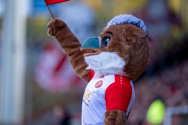 Maskottchen Magolves Sportfreunde Siegen - Rot-Weiß Oberhausen 18.10.2025 Fussball, Regionalliga West, 12. Spieltag, GER, Siegen, Leimbachstadion Copyright: HMBxMedia xMarcoxBader