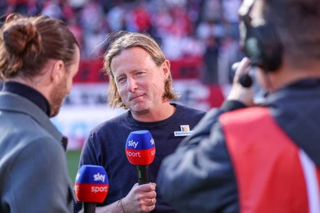 DEU, Mainz, FSV Mainz 05 vs Bayer Leverkusen, Bundesliga, DFB, MEWA Arena, 7. Spieltag, im Bild: Bo Henriksen (Trainer Mainz 05) DFB DFL REGULATIONS PROHIBIT ANY USE OF PHOTOGRAPHS AS IMAGE SEQUENCES AND OR QUASI-VIDEO, 18.10.2025 Copyright: HMBxMedia HendrikxHamelau