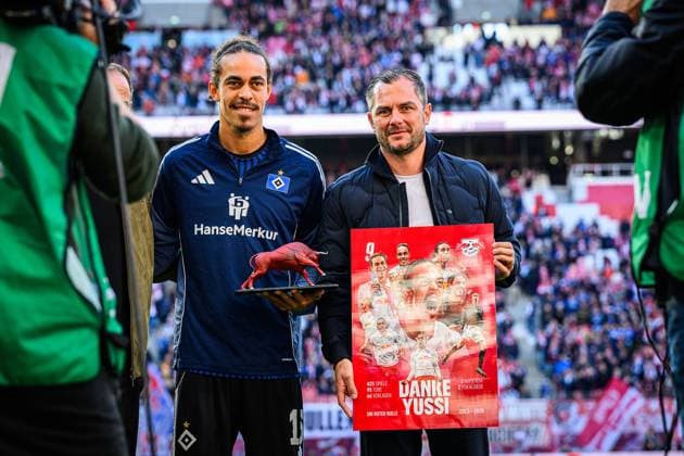 Fußball I Herren I Saison 2025-2026 I Bundesliga I 7. Spieltag I RB Leipzig - Hamburger SV I 18.10.2025 Yussuf Poulsen (15, Hamburger SV) Leipzig Red Bull Arena Sachsen Deutschland Copyright: xLobecax xHenningxRohlfsx