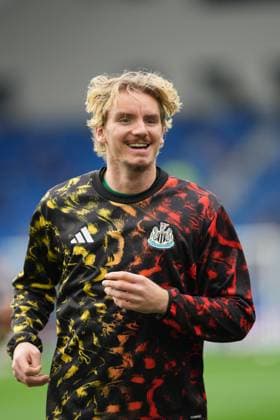 Nick Woltemade of Newcastle United during player warm ups. Brighton and Hove Albion v Newcastle United, Premier League, Football, American Express Community Stadium, Brighton, UK - 18 Oct 2025Brighton American Express Community Stadi United Kingdom EDITORIAL USE ONLY No use with unauthorised audio, video, data, fixture lists, club league logos or live services. Online in-match use limited to 120 images, no video emulation. No use in betting, games or single club league player publications. Copyright: xSeanxRyan Shutterstockx 15544971g