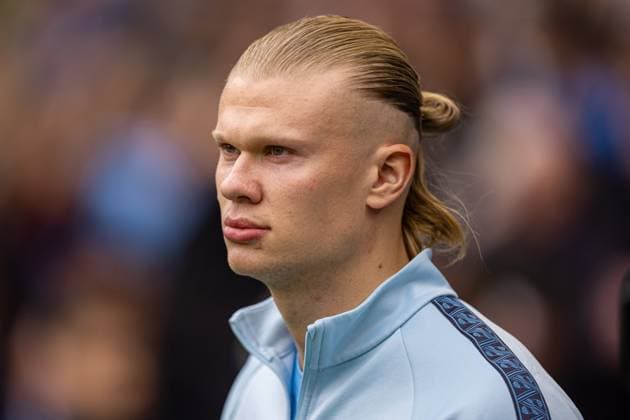 Football - FA Premier League - Manchester City FC v Everton FC MANCHESTER, ENGLAND - Saturday, October 18, 2025: Manchester City s Erling Haaland before the FA Premier League match between Manchester City FC and Everton FC at the City of Manchester Stadium. (Photo by David Rawcliffe Propaganda) MANCHESTER City of Manchester Stadium GREATER MANCHESTER ENGLAND  Copyright: xDavidxRawcliffex P2025-10-18-Man_City_Everton-8