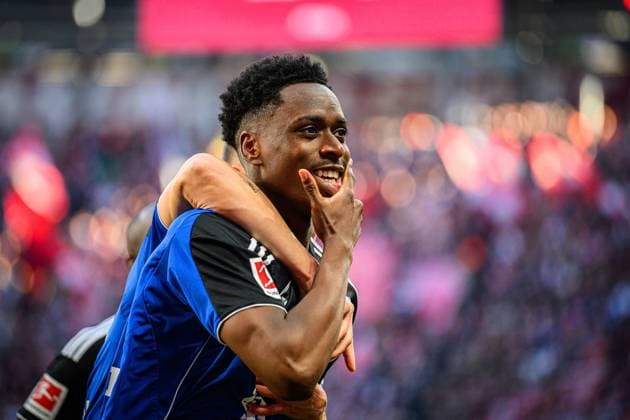 Fußball I Herren I Saison 2025-2026 I Bundesliga I 7. Spieltag I RB Leipzig - Hamburger SV I 18.10.2025 Albert Sambi Lokonga (6, Hamburger SV) jubelt zum Tor. Leipzig Red Bull Arena Sachsen Deutschland Copyright: xLobecax xHenningxRohlfsx