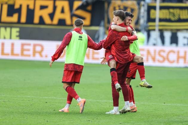 3. Liga; Alemannia Aachen - FC Ingolstadt 04; Sieg Jubel Freude Linus Rosenlöcher (19, FCI) Frederik Christensen (11, FCI) Gustav Christensen (24, FCI) 3. Liga - FC Ingolstadt 04 Saison 2025 2026 Alemannia Aachen