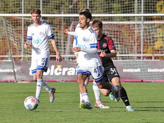 18.10.2025 - Fussball - Saison 2025 2026 - Regionalliga Bayern - 14. Spieltag: 1. FC Nürnberg FCN II ( Club ) - SV Viktoria Aschaffenburg - DaMa - xdaxmax - Othmane Elidrissi Errahhali (47, SV Viktoria Aschaffenburg ) Gil Ebner (30, 1. FC Nürnberg FCN II )