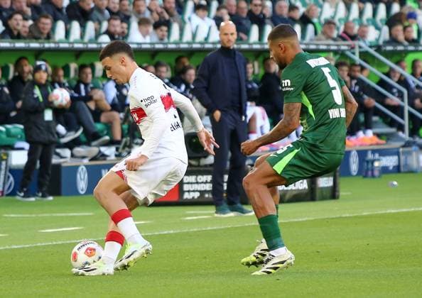 Deutschland: Bundesliga 2025 26, 7. Spieltag - VfL Wolfsburg vs VfB Stuttgart - Volkswagen Arena (Wolfsburg): Bilal El Khannouss (VfB Stuttgart, 11) Copyright: xAymanxAlahmedx