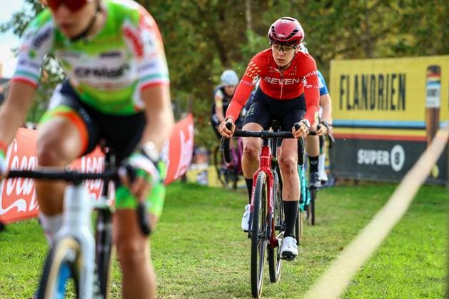 Dutch Aniek Van Alphen pictured in action during the women s elite race of the Exact Cross Essen, stage 2 (out of 7) in the Exact Cross cyclocross competition, Saturday 18 October 2025, in Essen. DAVIDxPINTENS  x137167424x