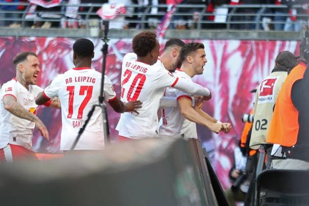 LEIPZIG, DEUTSCHLAND - OCTOBER 18: Christoph Baumgartner (14, RB Leipzig) celebrates his goal during the Bundesliga match between RB Leipzig vs. Hamburger SV at Red Bull Arena on matchday 7 of the 1. Bundesliga on October 18, 2025 in Leipzig, Deutschland. DFL REGULATIONS PROHIBIT ANY USE OF PHOTOGRAPHS AS IMAGE SEQUENCES AND OR QUASI-VIDEO. Sachsen Deutschland Copyright: xBEAUTIFULxSPORTS JanxKaeferx