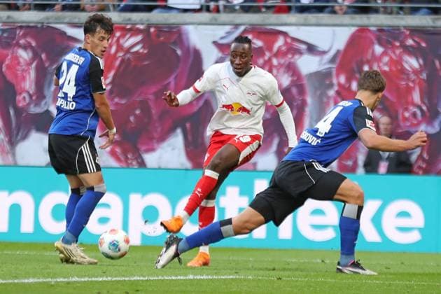 RB Leipzig vs. Hamburger SV, 18.10.2025 LEIPZIG, DEUTSCHLAND - OCTOBER 18: Yan Diomande (49, RB Leipzig) during the Bundesliga match between RB Leipzig vs. Hamburger SV at Red Bull Arena on matchday 7 of the 1. Bundesliga on October 18, 2025 in Leipzig, Deutschland. DFL REGULATIONS PROHIBIT ANY USE OF PHOTOGRAPHS AS IMAGE SEQUENCES AND OR QUASI-VIDEO. Copyright: xBEAUTIFULxSPORTS JanxKaeferx