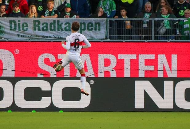 Deutschland: Bundesliga 2025 26, 7. Spieltag - VfL Wolfsburg vs VfB Stuttgart - Volkswagen Arena (Wolfsburg): Torjubel Angelo Stiller (VfB Stuttgart, 6) Copyright: xAymanxAlahmedx