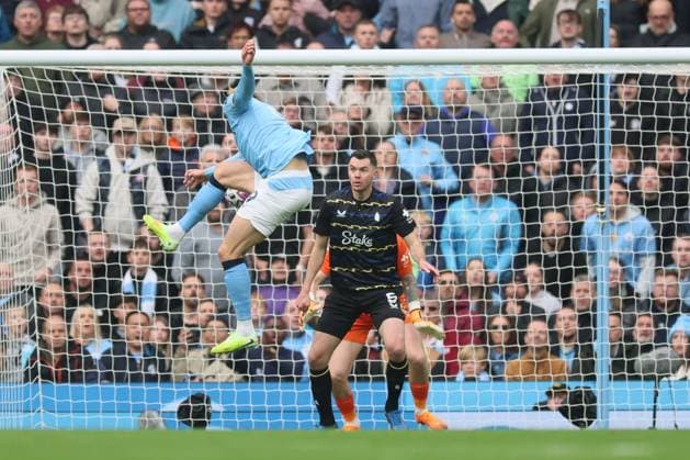 Erling Haaland of Manchester City scores to make it 1-0 and celebrates Manchester City v Everton, Premier League, Football, Etihad Stadium, Manchester, UK - 18 Oct 2025Manchester Etihad Stadium United Kingdom EDITORIAL USE ONLY No use with unauthorised audio, video, data, fixture lists, club league logos or live services. Online in-match use limited to 120 images, no video emulation. No use in betting, games or single club league player publications. Copyright: xPaulxCurrie Shutterstockx 15544977bo