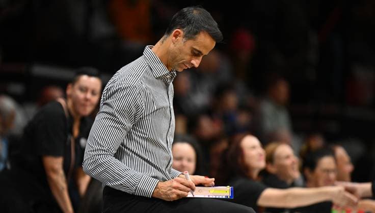 18.10.2025 - Basketball - Saison 2025 2026 - 2. Bundesliga Pro-A - 04. Spieltag: Nürnberg Falcons Basketball Club NBC - Phoenix Hagen - - xwoxzix - Christopher Chris Robert Harris (Trainer Headcoach Phoenix Hagen )
