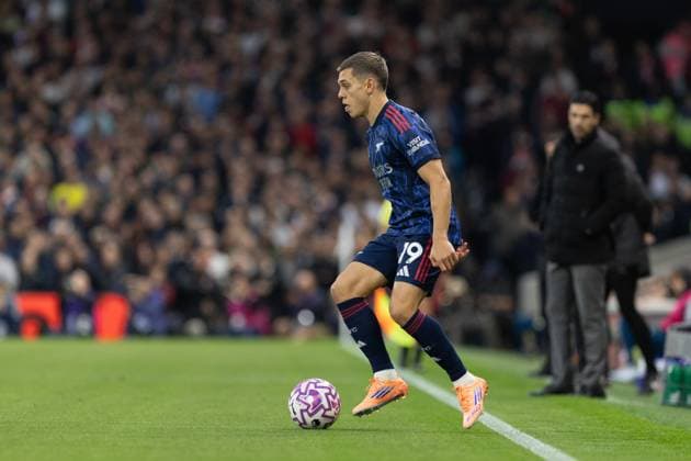 Leandro Trossard of Arsenal on the ball during the Premier League match between Fulham and Arsenal at Craven Cottage on October 18, 2025 in London, England. (Photo by Pedro Soares SPP) Copyright: xPedroxSoaresx xSPPx Sportspressphoto_SPR44044