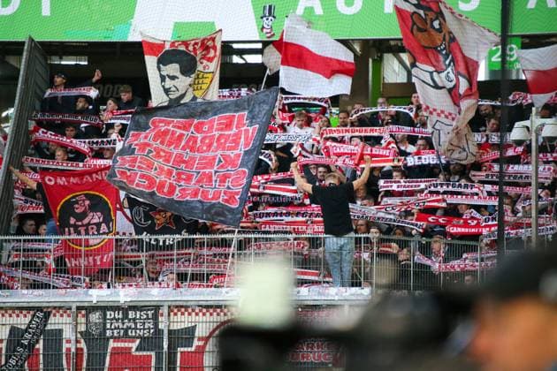 Deutschland: Bundesliga 2025 26, 7. Spieltag - VfL Wolfsburg vs VfB Stuttgart - Volkswagen Arena (Wolfsburg): Copyright: xAymanxAlahmedx
