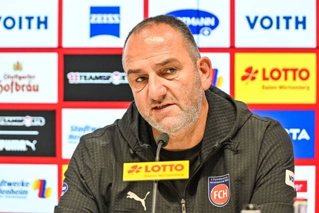 GER, 1. FBL, 1. FC Heidenheim vs SV Werder Bremen 18.10.2025, Voith-Arena, Heidenheim, GER, 1. FBL, 1. FC Heidenheim vs SV Werder Bremen, im Bild Frank Schmidt (Heidenheim), Pressekonferenz nach Spielende