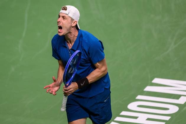 251018 Denis Shapovalov of Canada reacts as he competes in a men s singles tennis match during day 8 of the ATP, Tennis Herren 250 Nordic Open on October 18, 2025 in Stockholm. Photo: Jesper Zerman BILDBYRAN kod JZ JZ0630 tennis nordic open nordic open 2025 bbeng Copyright: JESPERxZERMAN BB251018JZ016