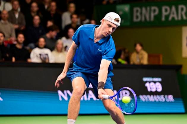Canada s Denis Shapovalov against Norway s Casper Ruud in the semifinals of the BNP Paribas Nordic Open tennis tournament at the Royal Swedish Tennis Hall in Stockholm, Sweden, Saturday, October 18, 2025. STOCKHOLM SWEDEN x10658x