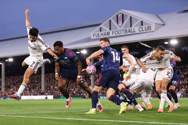 Fulham v Arsenal 18 October 2025, London - Premier League Football - Fulham v Arsenal - Raul Jimenez of Fulham beats Jurrien Timber of Arsenal to the header - Photo: Jacques Feeney Offside. London UK Copyright: xJacquesxFeeneyx xOffsidexOffside