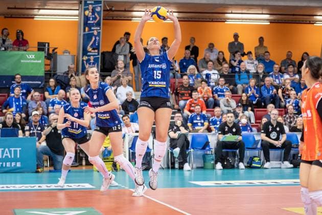 Melani Shaffmaster (Allianz MTV Stuttgart, 15) - Ballannahme GER, Allianz MTV Stuttgart - Ladies in Black Aachen, Volleyball Bundesliga, VBL, Spielzeit 2025 2026, 18.10.2025 GER, Allianz MTV Stuttgart - Ladies in Black Aachen, Volleyball Bundesliga, VBL, Spielzeit 2025 2026, 18.10.2025 Stuttgart Copyright: xSandyxDinkelackerx EP_SDR