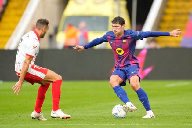 FC Barcelona, Barca v Girona FC - LaLiga EA Sports Andreas Christensen centre-back of Barcelona and Denmark controls the ball during the La Liga EA Sports match between FC Barcelona and Girona FC at Estadi Olimpic Lluis Companys on October 18, 2025 in Barcelona, Spain. Barcelona Spain  Copyright: xJosexBretonx originalFilename:bretonhernandez-fcbarcel251018_npXqy.jpg