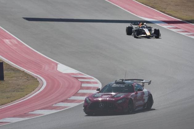 FORMULA 1 MSC CRUISES UNITED STATES GRAND PRIX 2025 18.10.2025, Circuit of The Americas, Austin, FORMULA 1 MSC CRUISES UNITED STATES GRAND PRIX 2025 , im Bild Safety Car, Max Verstappen (NLD), Oracle Red Bull Racing
